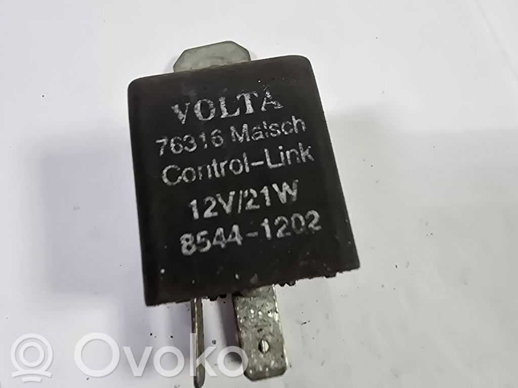 Audi 80 90 S2 B4 Muu rele 