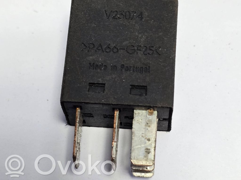 Opel Zafira A Muu rele 