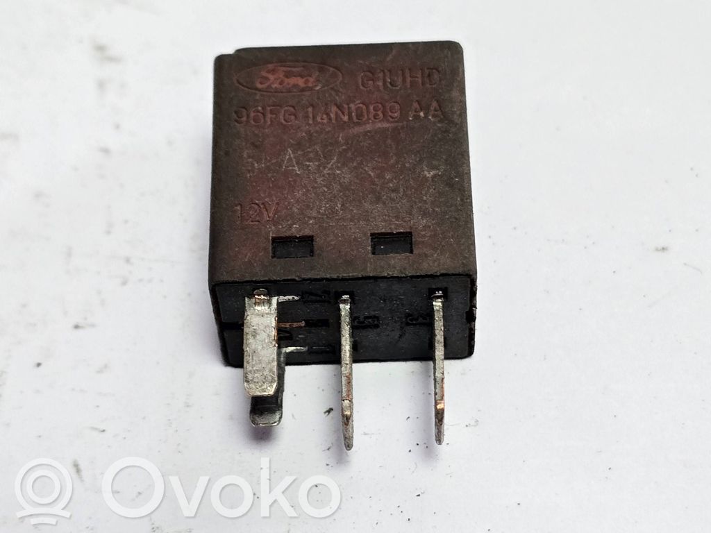 Ford Mondeo MK II Otros relés 