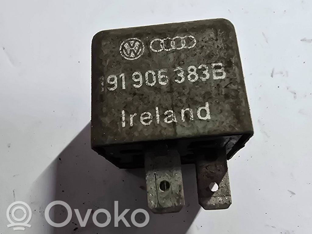 Audi A4 S4 B5 8D Muu rele 