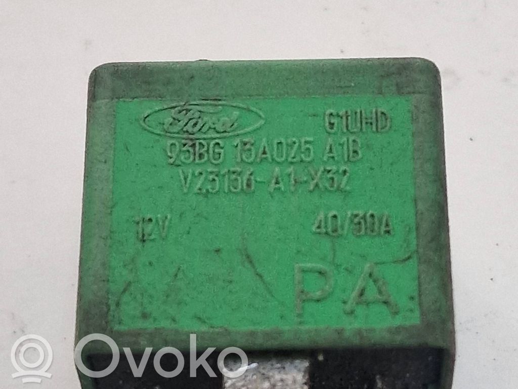 Ford Mondeo MK II Muu rele 