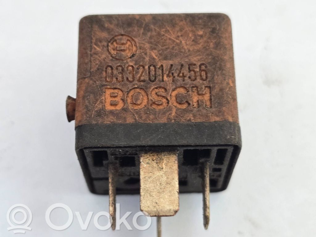 Audi A4 S4 B5 8D Other relay 