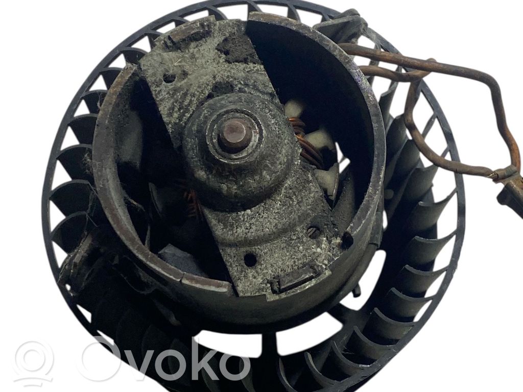 Opel Astra G Mazā radiatora ventilators 
