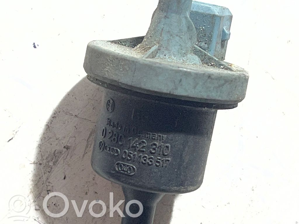 Volkswagen Polo III 6N 6N2 6NF Válvula de vacío (Usadas) 