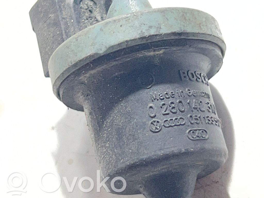 Volkswagen Polo III 6N 6N2 6NF Válvula de vacío (Usadas) 