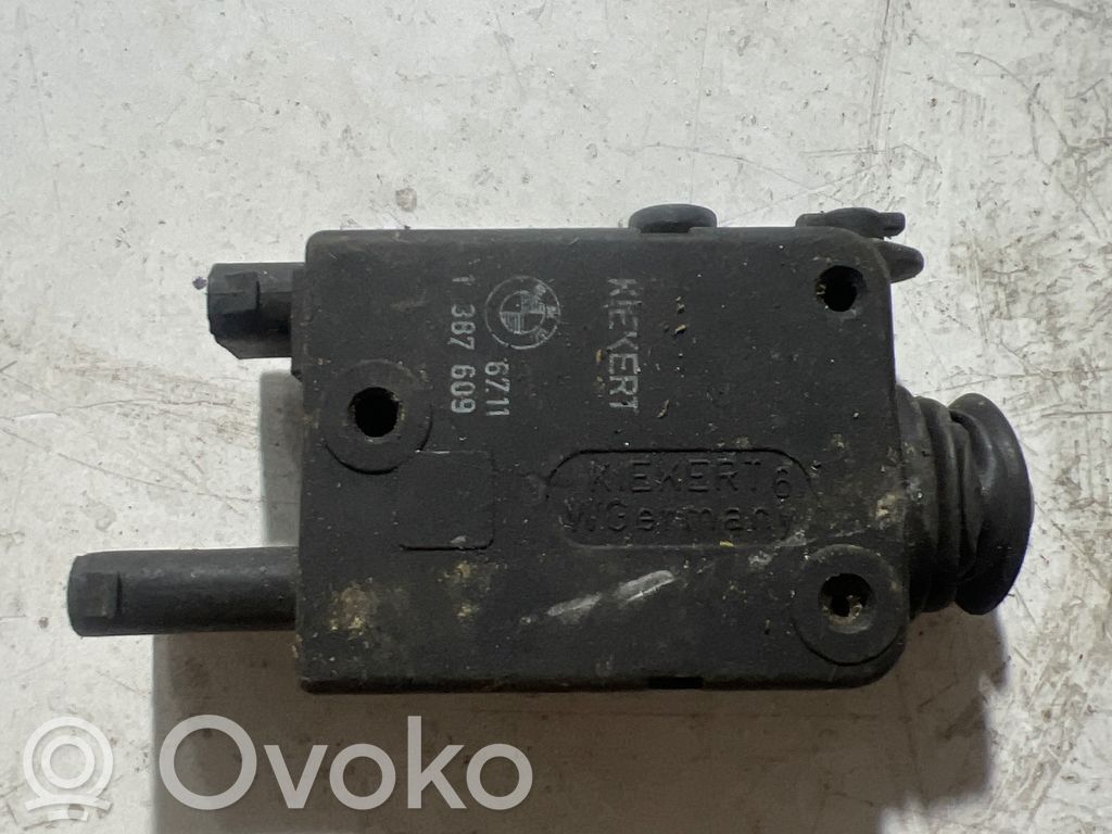 BMW 3 E36 Central locking motor 