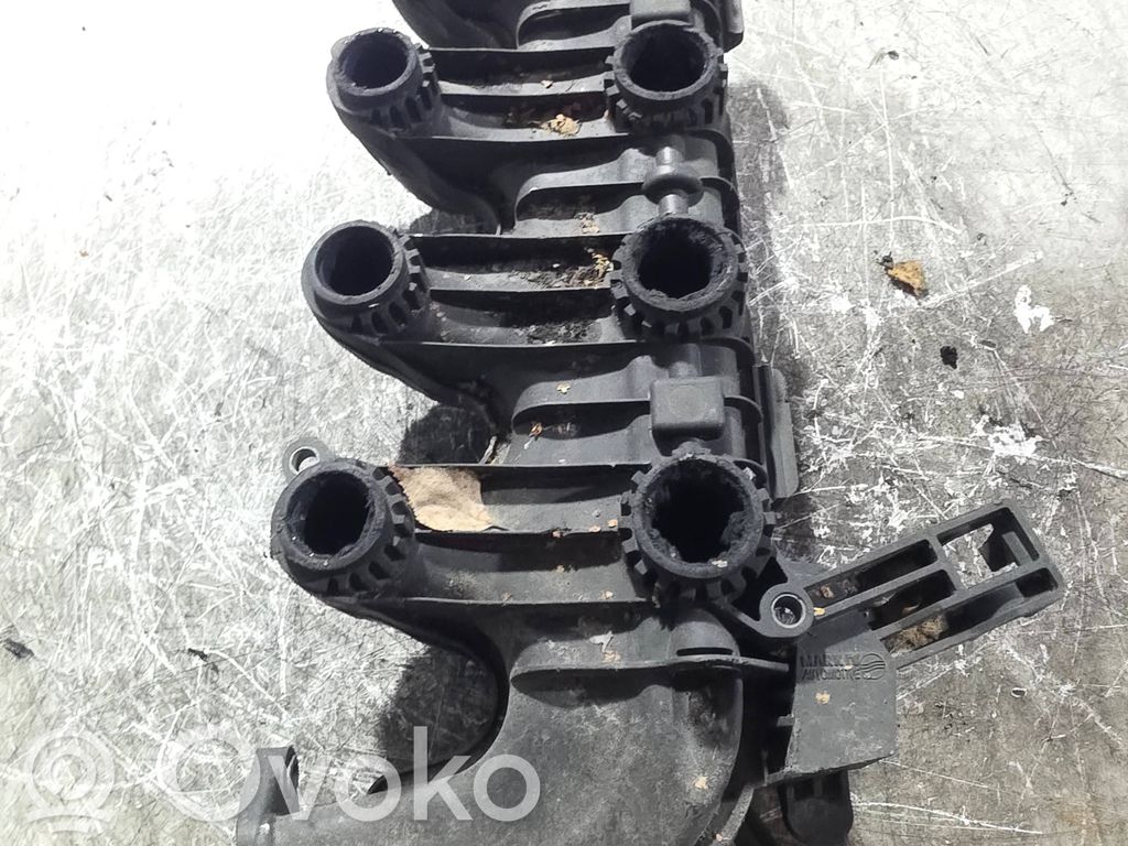 Peugeot 307 Kolektorius įsiurbimo 