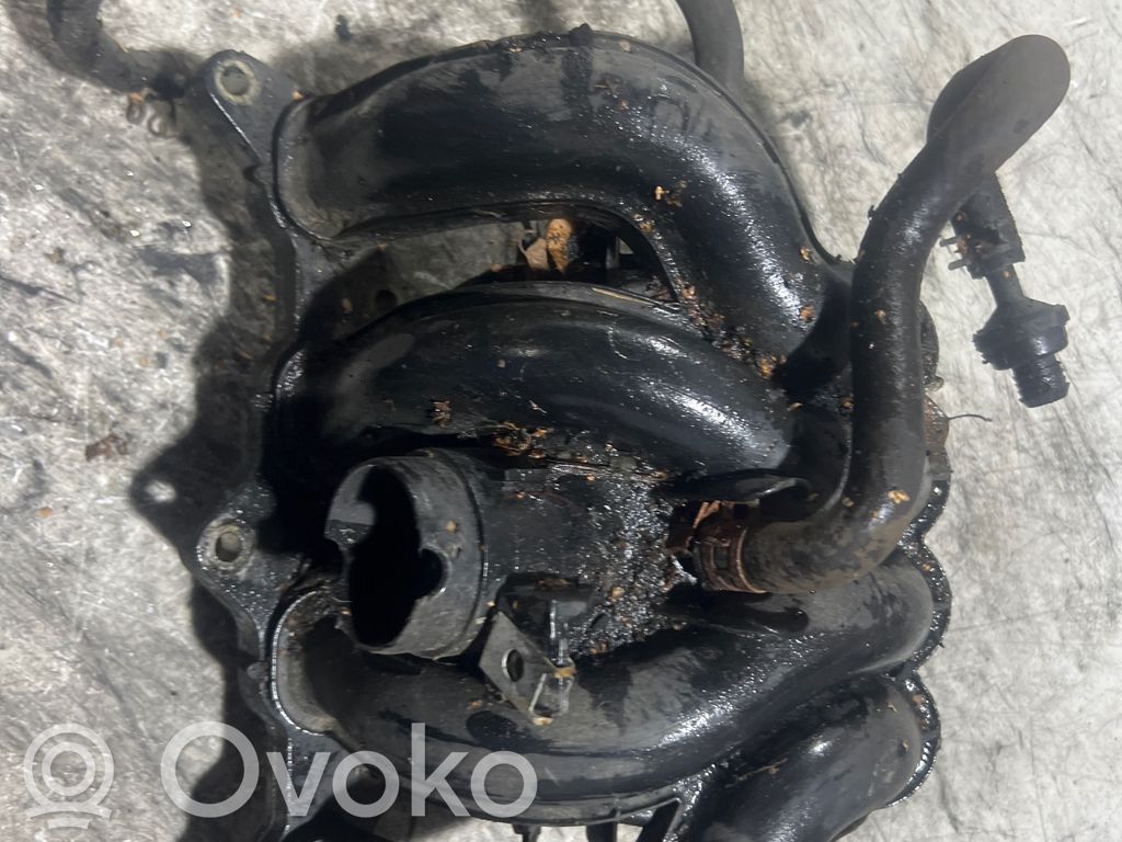 Toyota Yaris Kolektorius įsiurbimo 