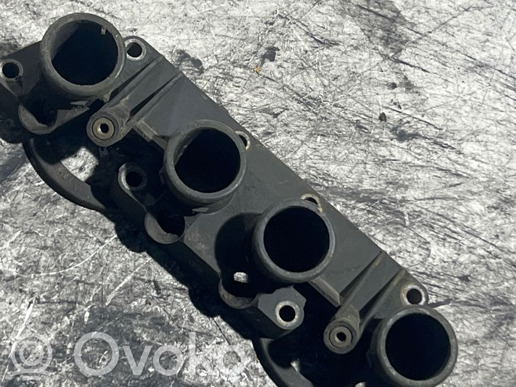 Audi A4 S4 B5 8D Intake manifold 