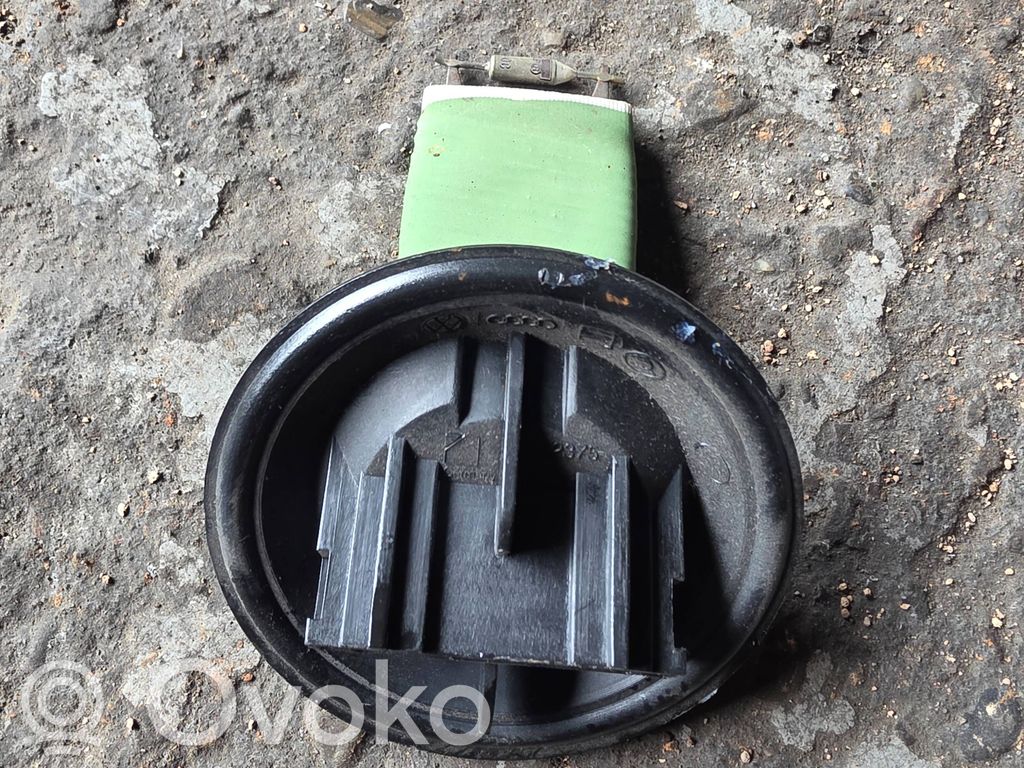 Volkswagen Polo III 6N 6N2 6NF Heater blower motor/fan resistor 