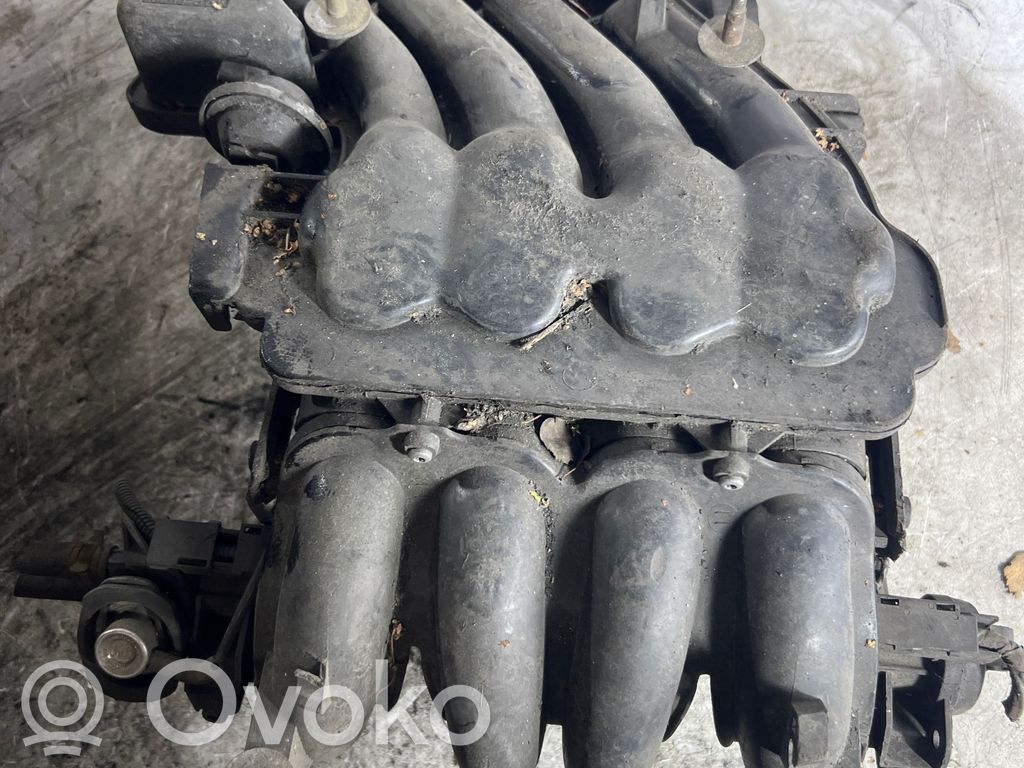 Volkswagen Golf IV Colector de admisión 
