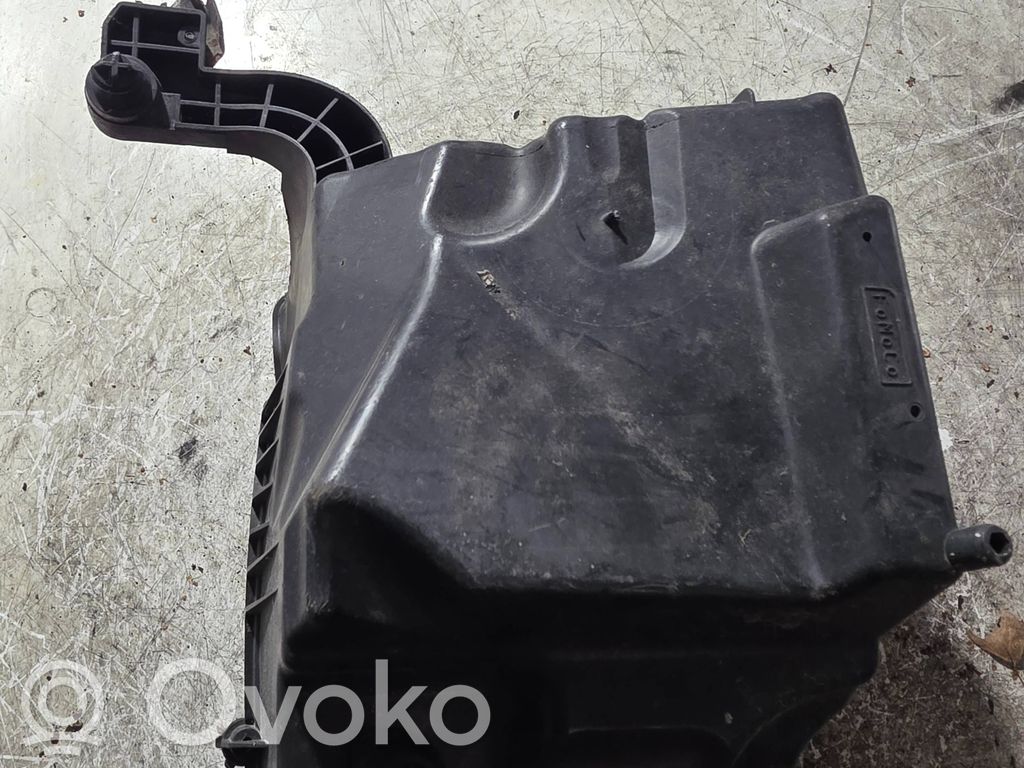 Ford Focus Air filter box 