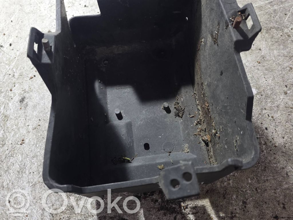 Ford Focus Akumulatora kaste 