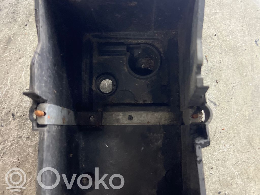 Ford Focus Akumuliatoriaus dėžė 