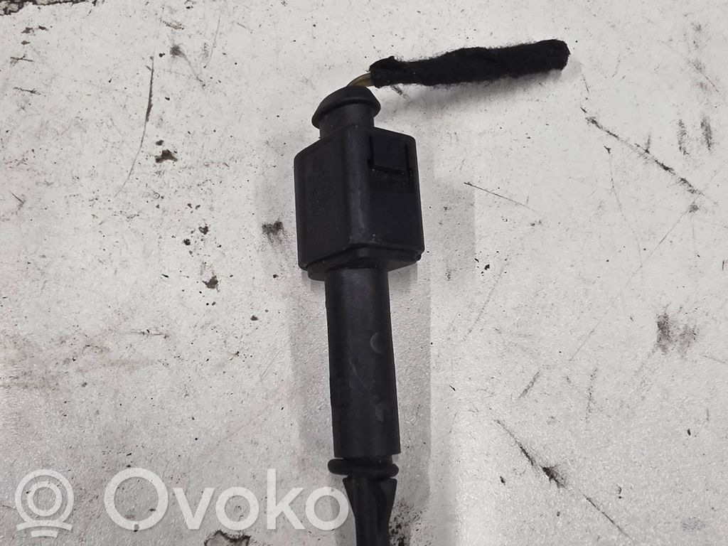Audi A4 S4 B5 8D Windscreen/windshield washer pump 