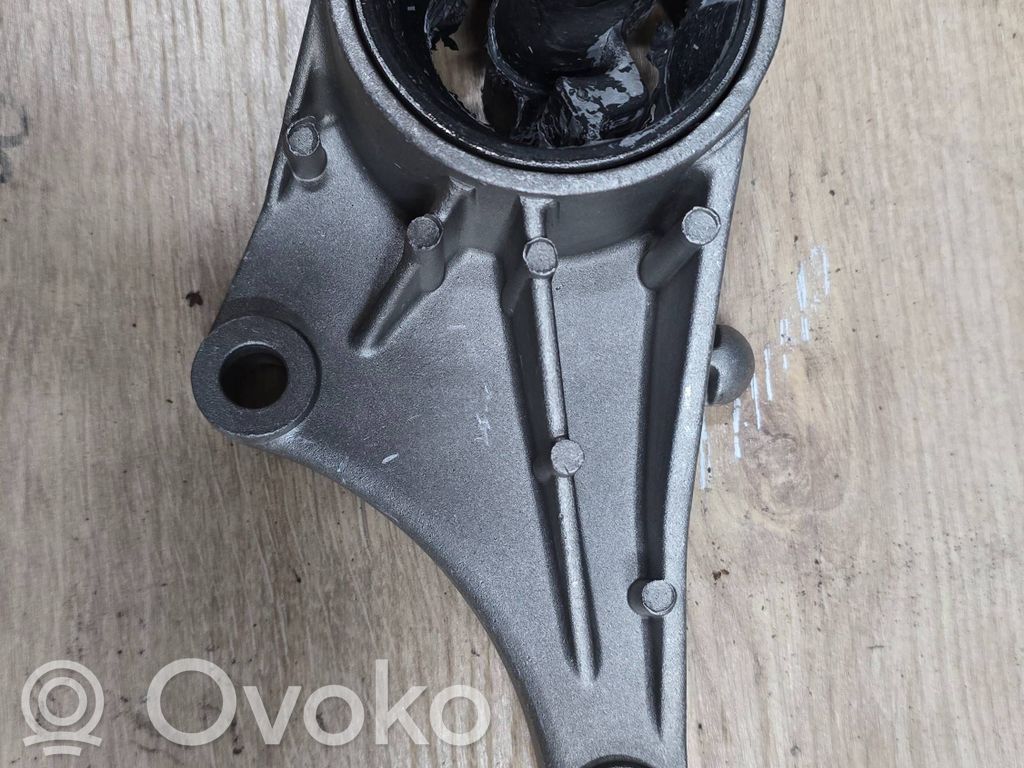 Engine mount bracket   90576047,013006840692A