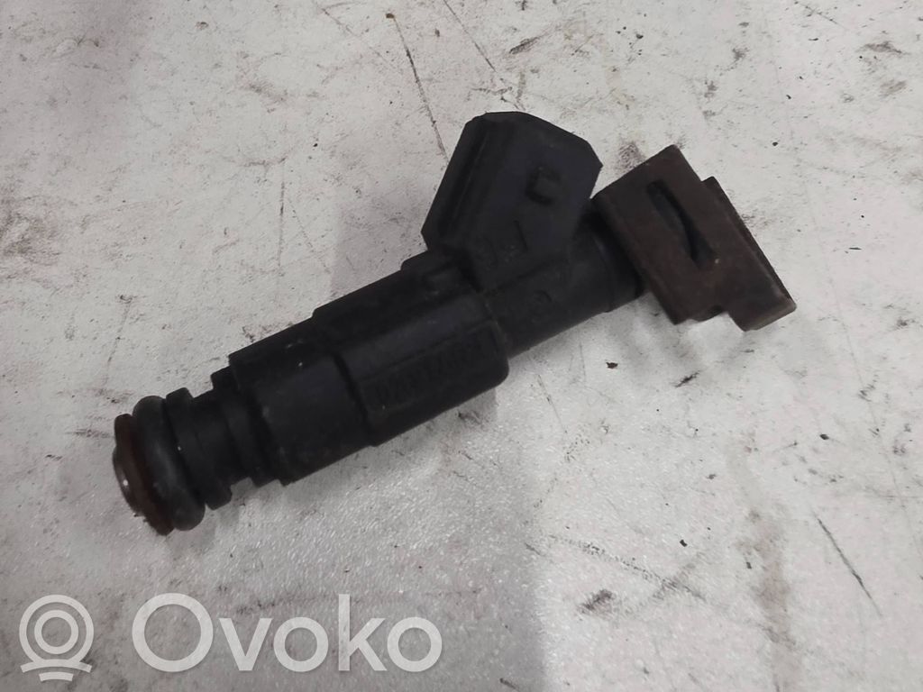 Inyector de combustible   0280155884