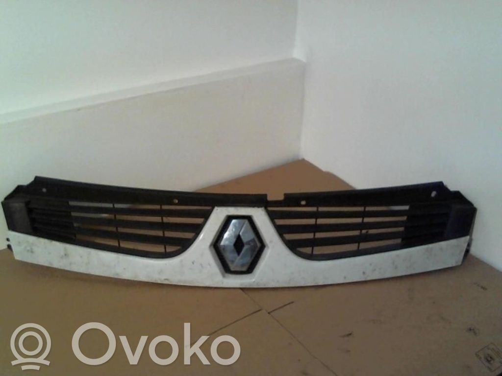 Renault Master II Front grill 