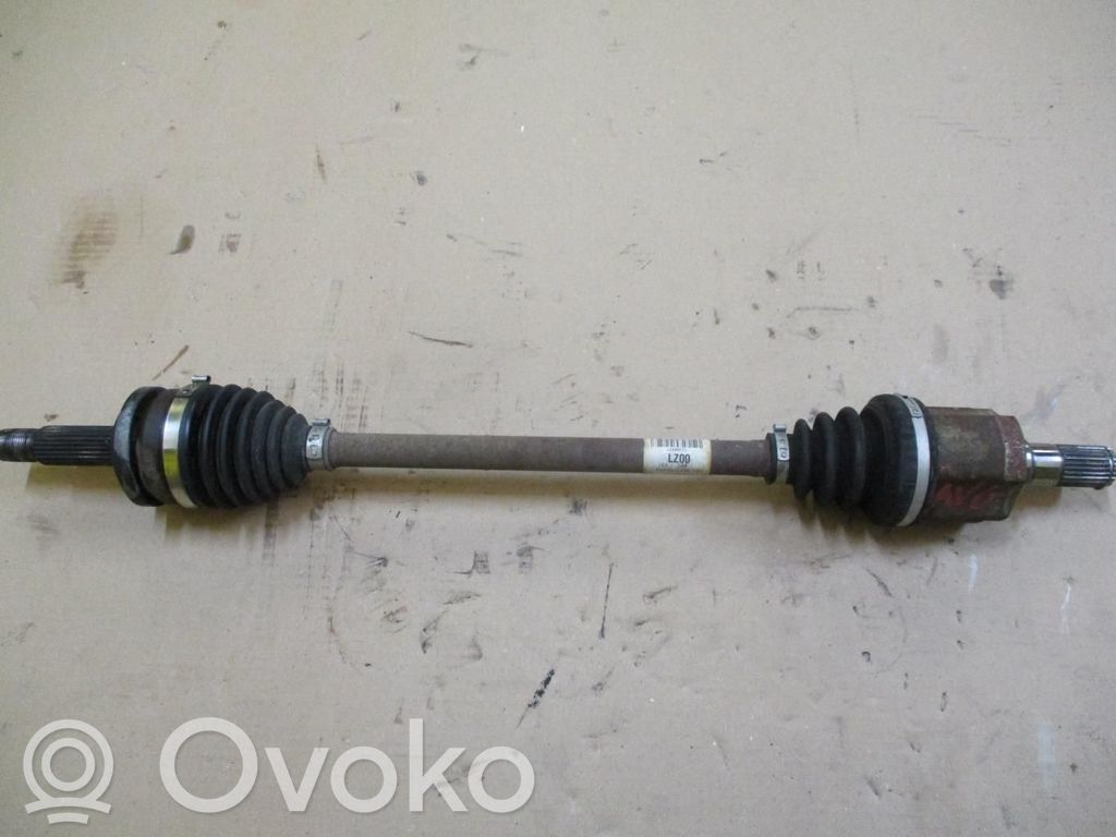 KIA Rio Etuvetoakseli 