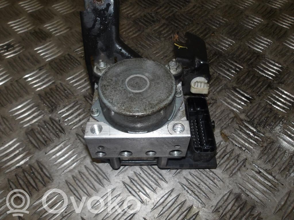 Dacia Duster ABS bloks 