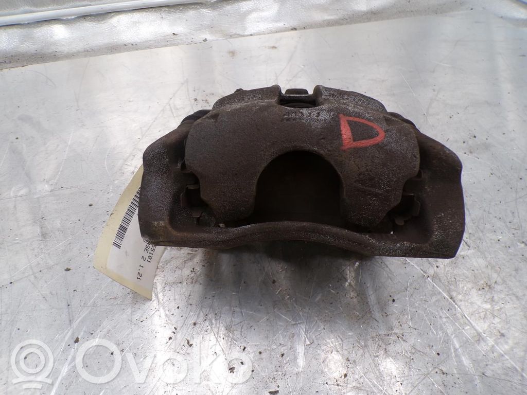 Nissan Micra Передний суппорт 