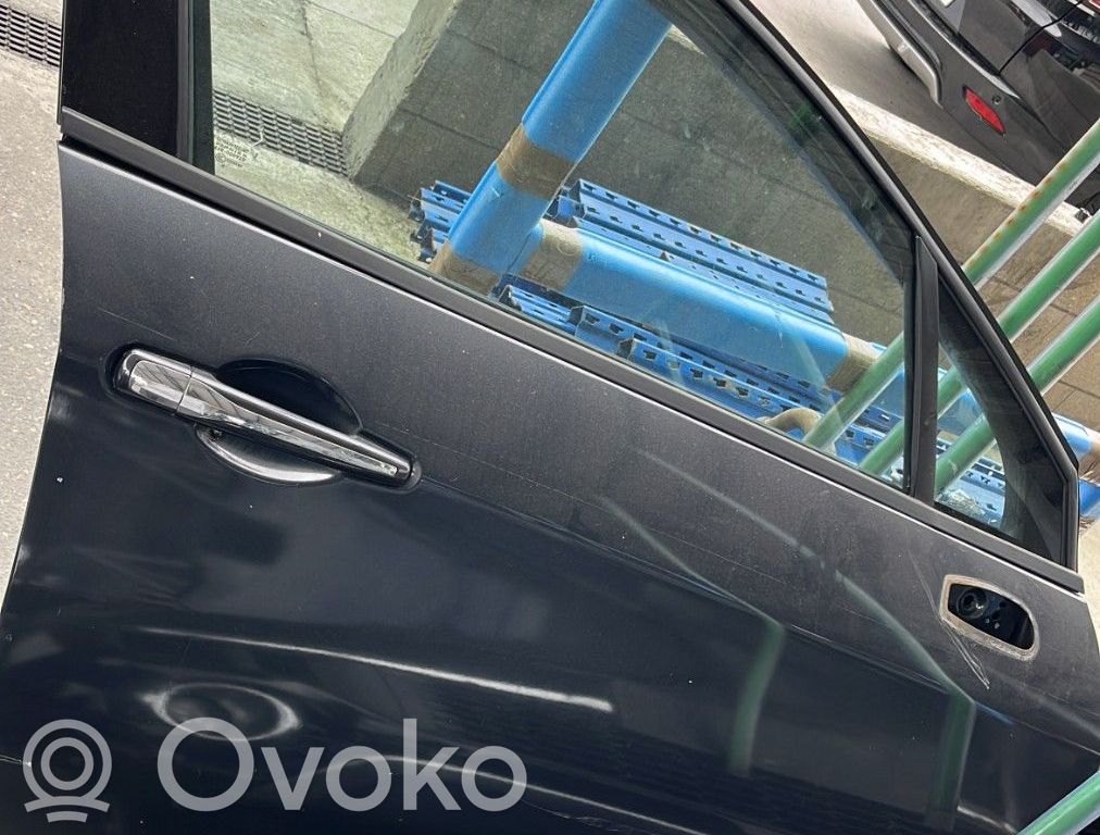 Front door   9004Z2