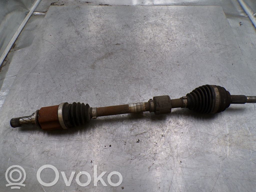 Renault Clio IV Front driveshaft 