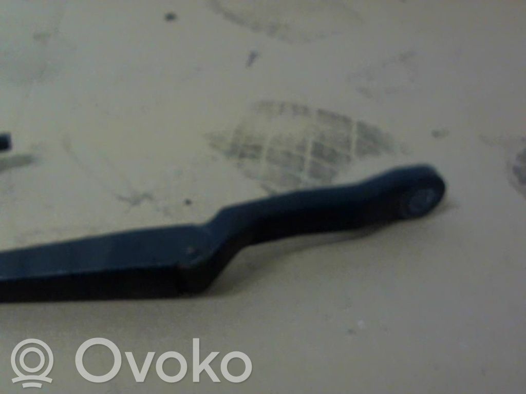 Peugeot 206 Wischerarm vorne 