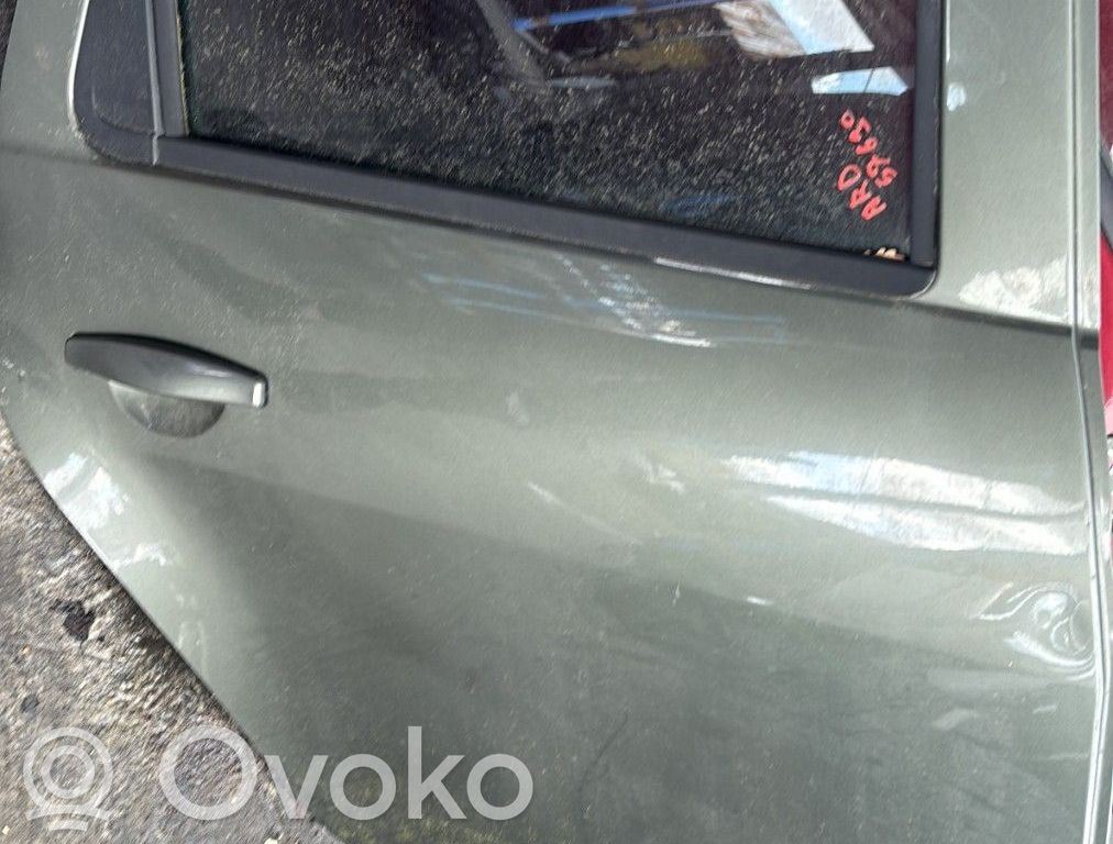 Dacia Duster Aizmugurējās durvis 