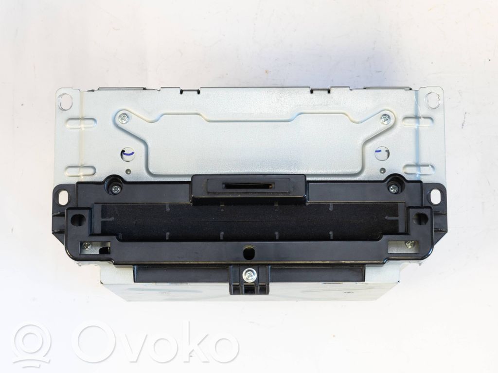 Fiat Freemont Panel / Radioodtwarzacz CD/DVD/GPS 