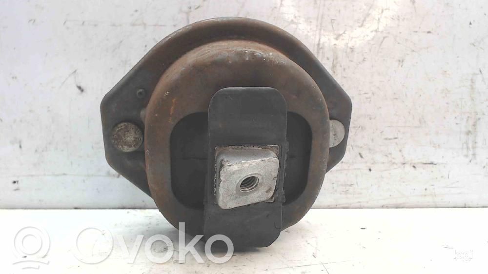 BMW 7 E65 E66 Engine mount bracket 