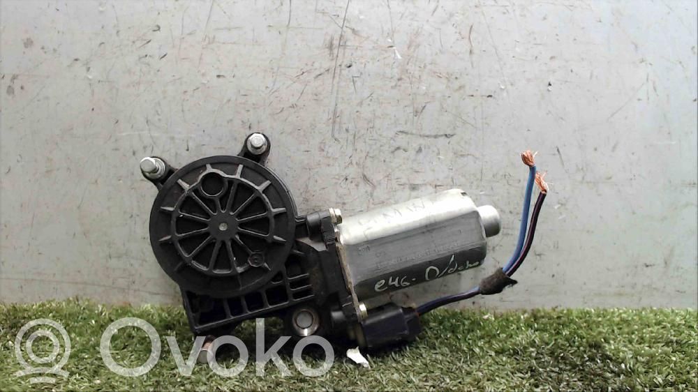 Motor del regulador de la ventanilla de la puerta delantera   0130821717