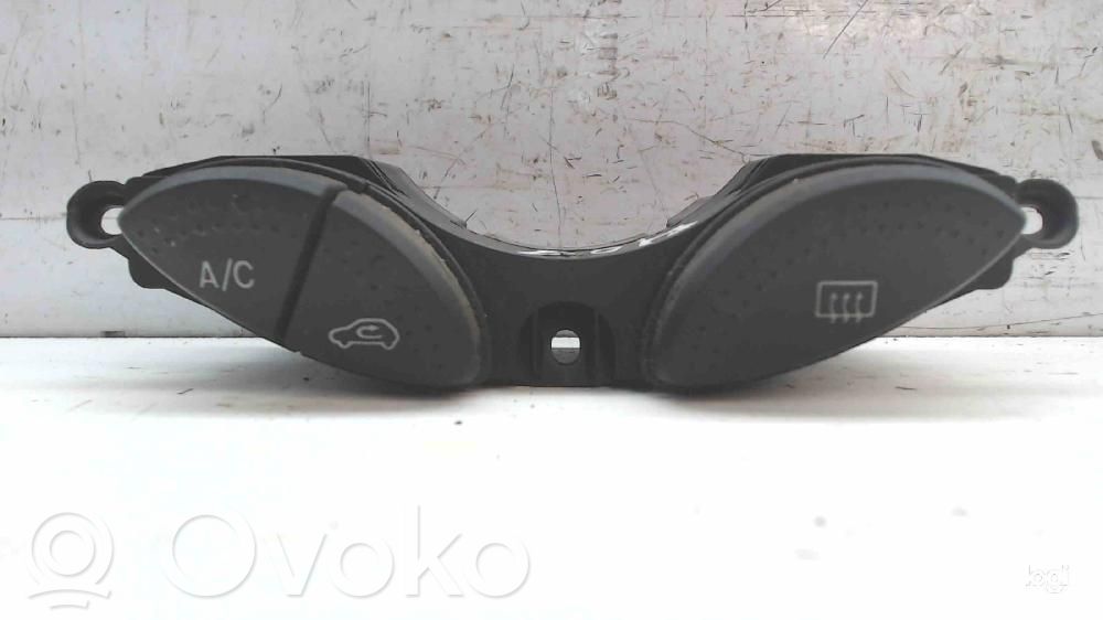 Ford Focus Multifunctional control switch/knob 