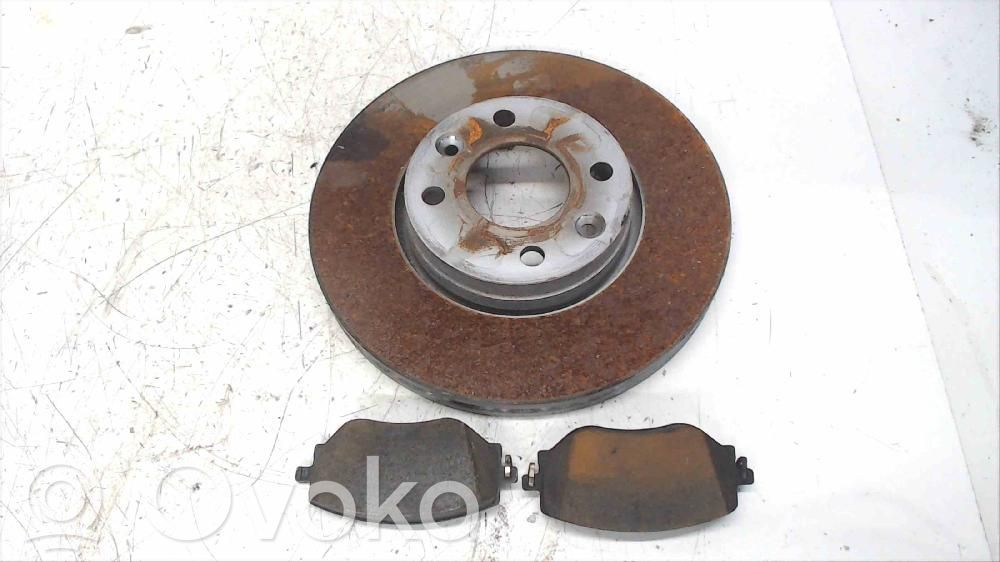 Renault Clio IV Tarcza hamulca przedniego 