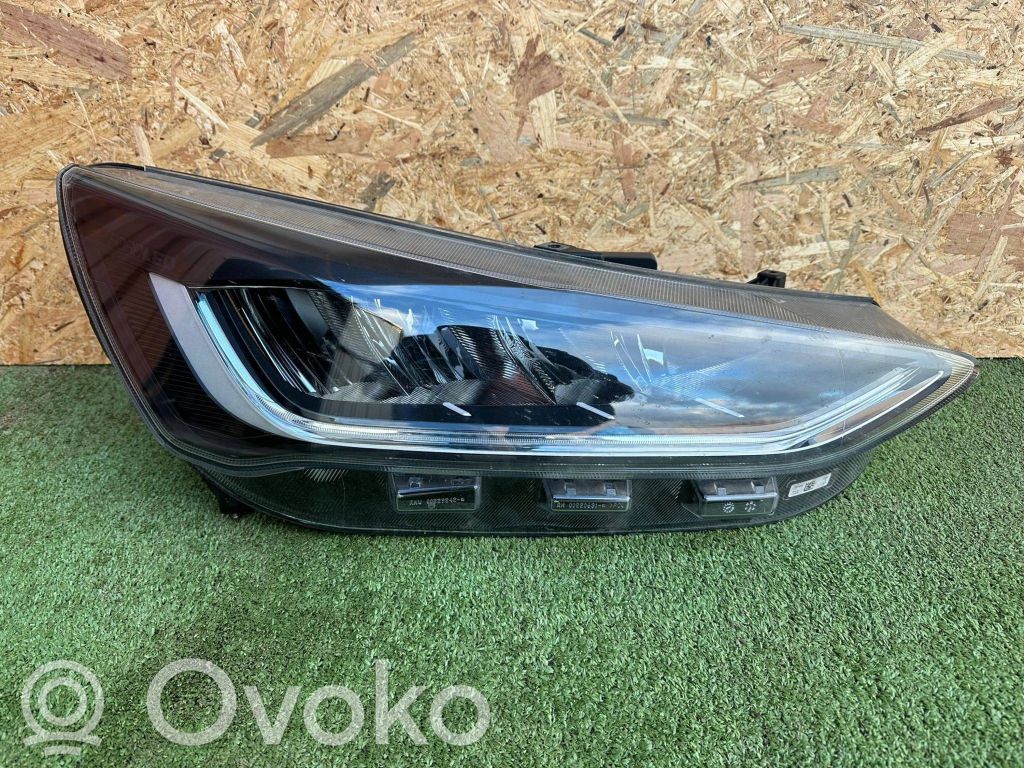 Ford Focus Headlight/headlamp 