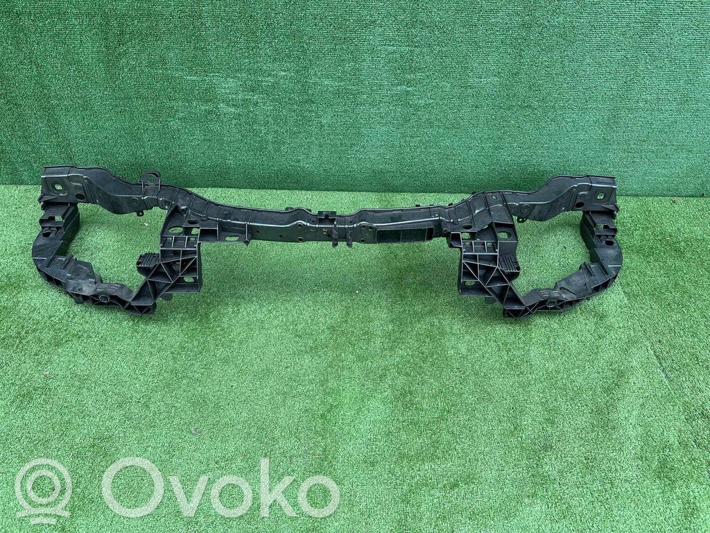 Ford Focus Radiatorių panelė 