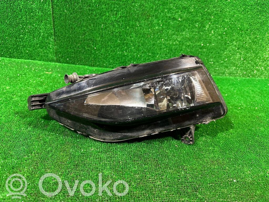 Volkswagen Golf VII Światło przeciwmgłowe przednie 