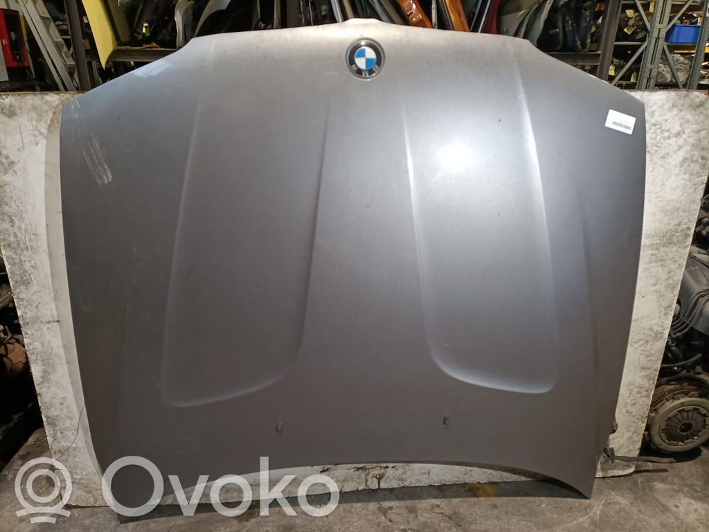 BMW X3 E83 Dzinēja pārsegs (vāks) 