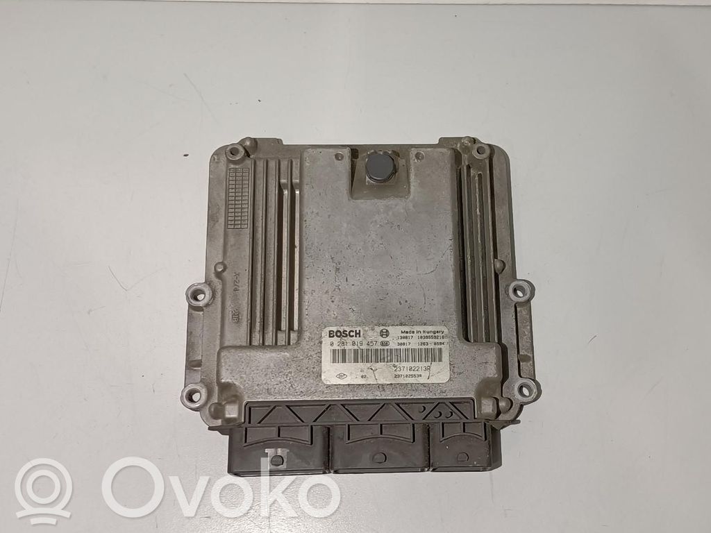 Dacia Sandero Engine control unit/module 