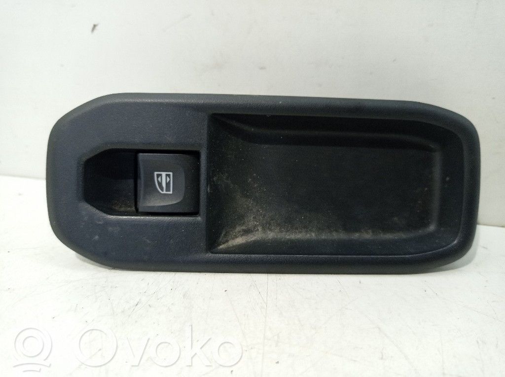 Dacia Duster II Electric window control switch 