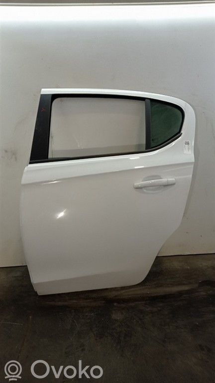 Opel Corsa E Galinės durys 