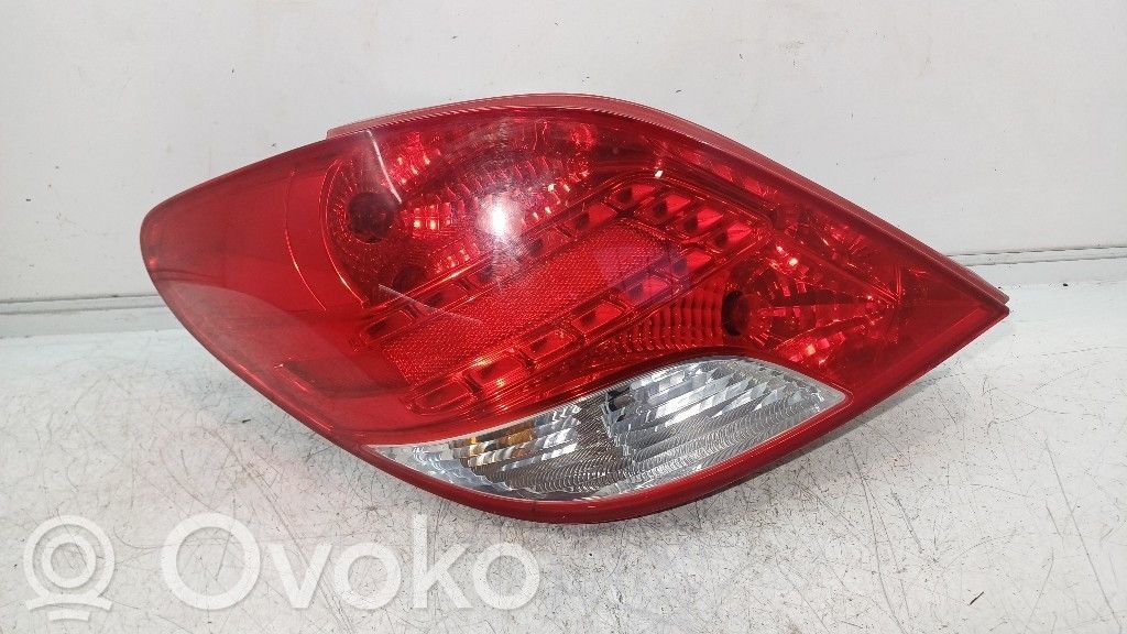 Peugeot 207 Galinis žibintas kėbule 