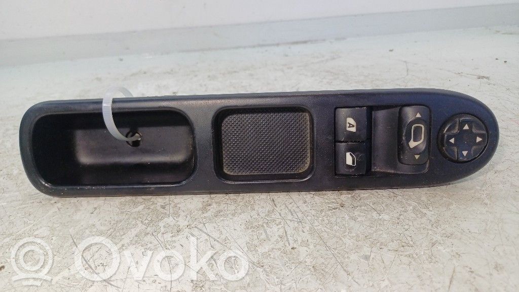 Citroen C3 Picasso Electric window control switch 
