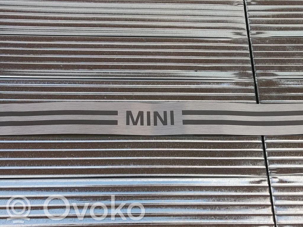 Mini Paceman (R61) Listwa progowa przednia 