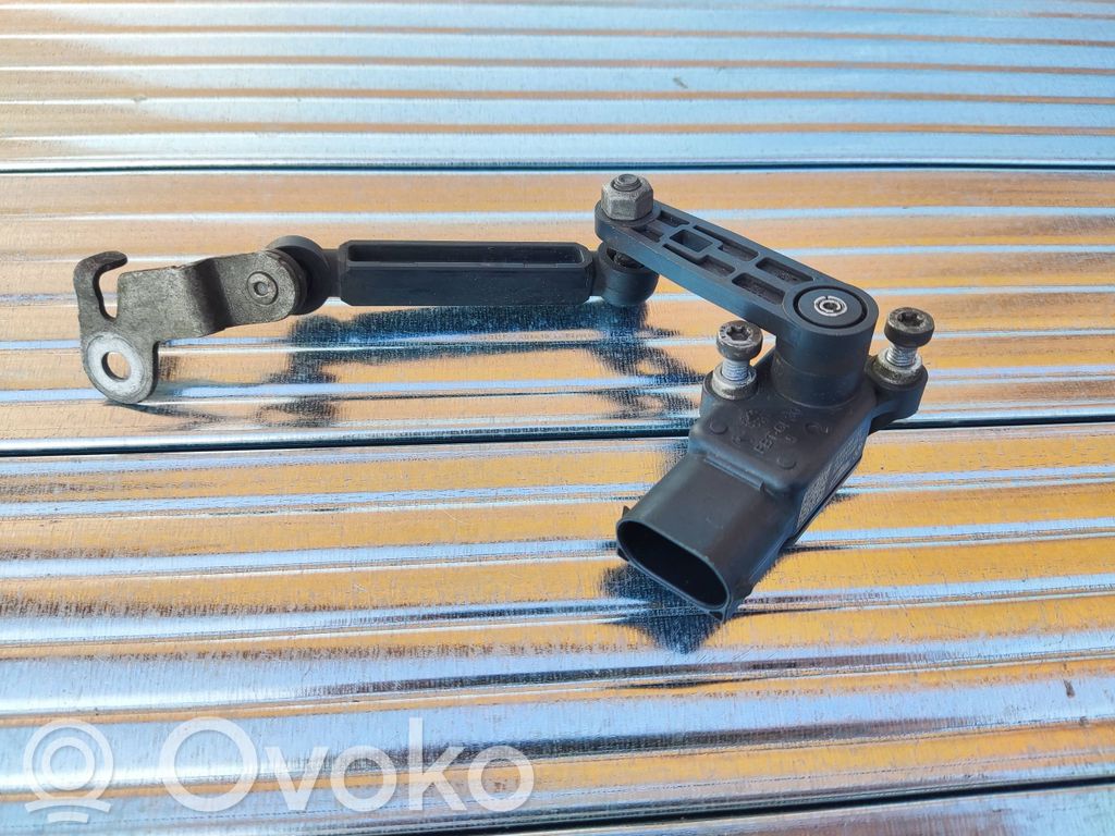 Headlight/headlamp level sensor   6870200,6873097