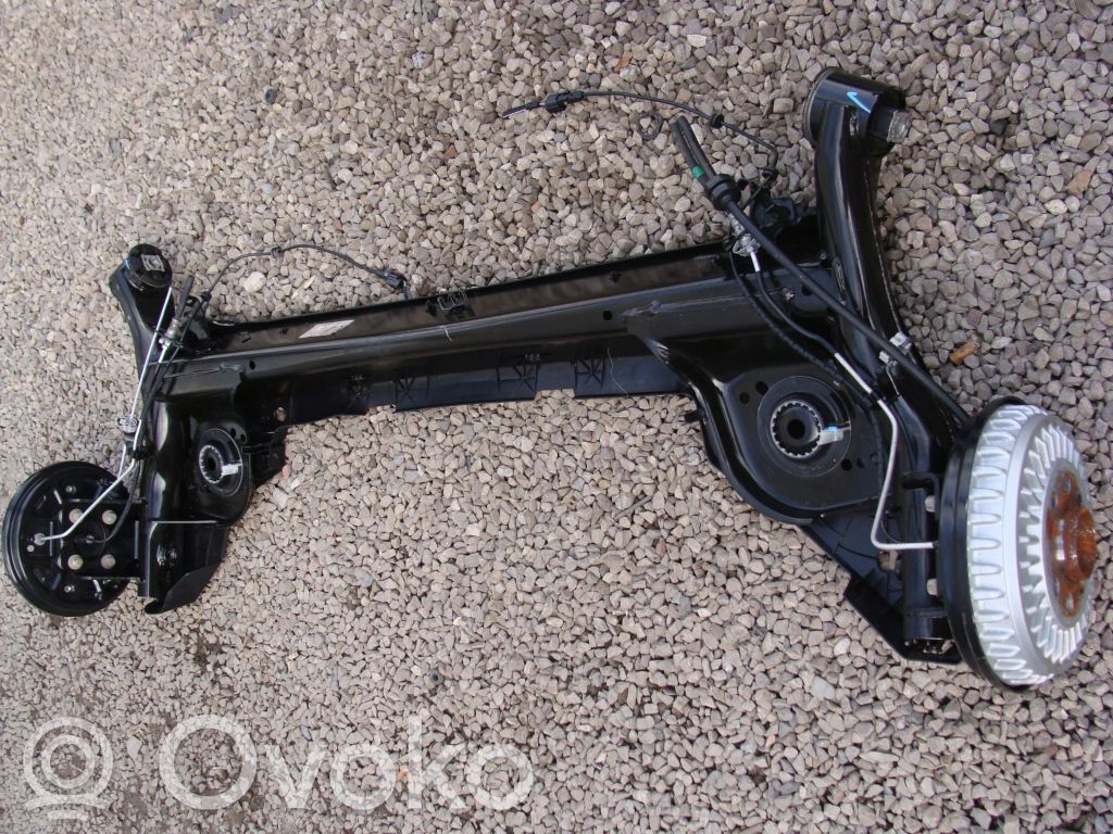 Renault Clio V Balka bampera 