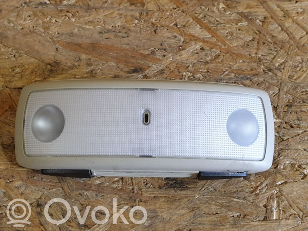 Volvo V70 Lampka podsufitki tylna 