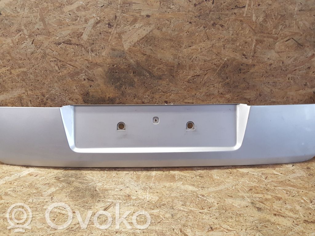 BMW 7 E65 E66 Tailgate trim 