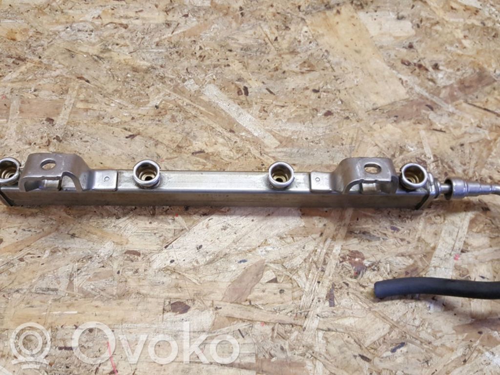 Volvo V50 Degalų (kuro) paskirstytojas 