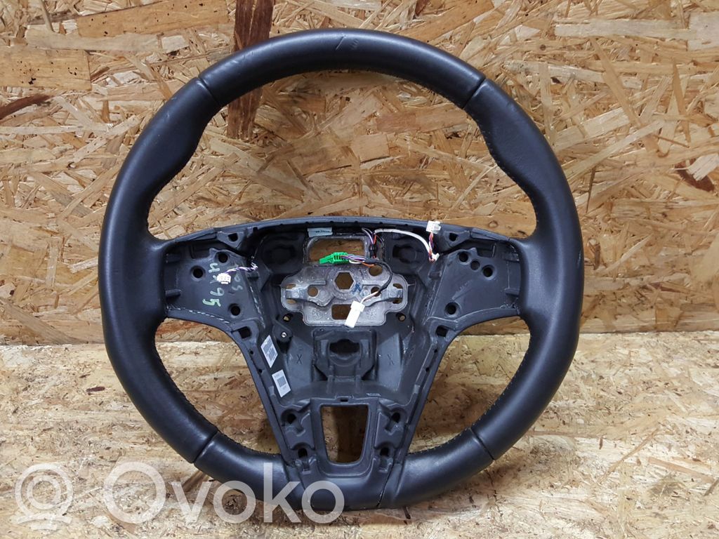 Volvo V40 Ohjauspyörä 